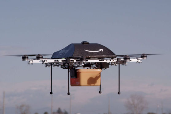 doručování pomocí dronu amazon