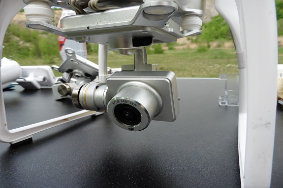 Pohled na zatím kompletní gimbal Phantomu F320 | Zdroj: droncentrum